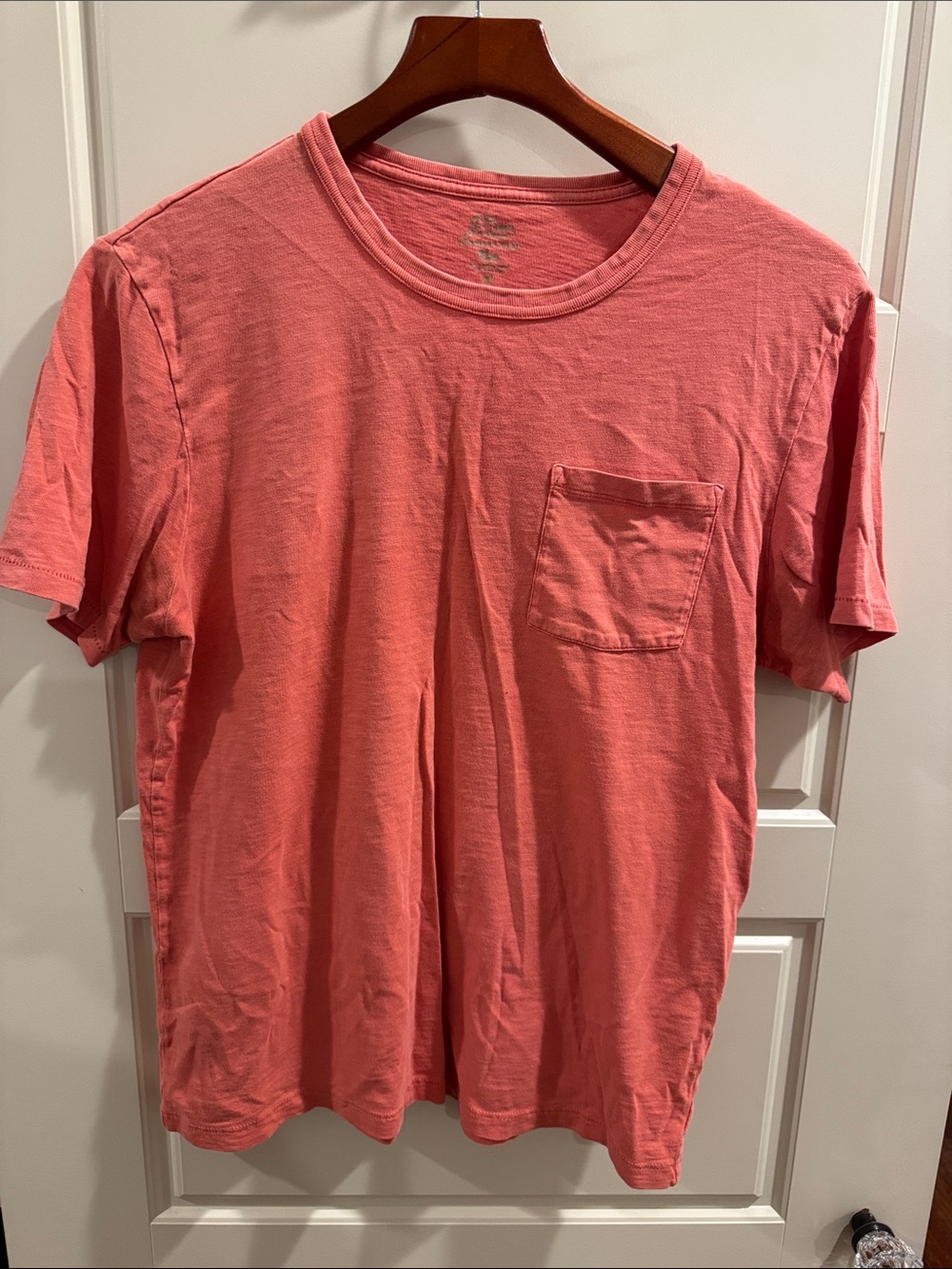 Men's Coral Pocket Crewneck T-Shirt
